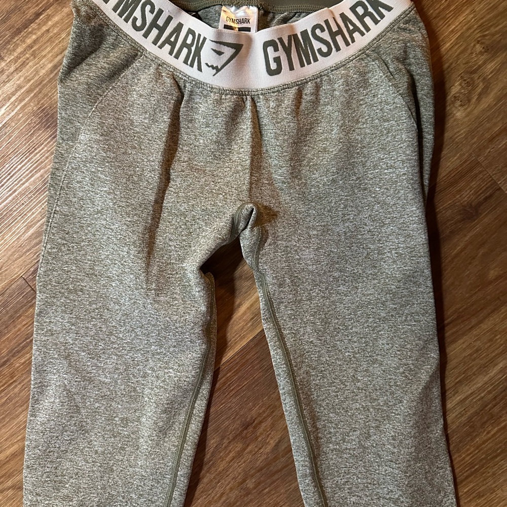Gymshark Gray Leggings with Sporty Elastic Waistband